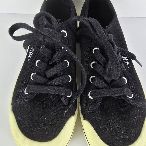 Keen Womens Black Canvas Tennis Shoes/ Sneakers Tie Up Size 6.5 - Picture 3 of 9